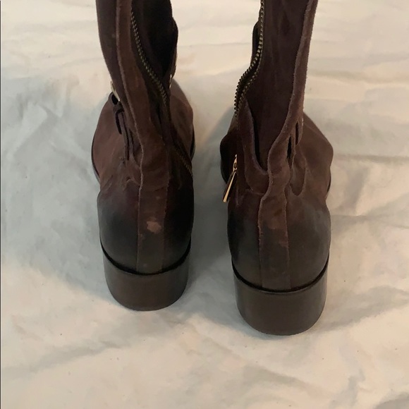 Boots - Picture 6 of 7